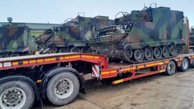 M577 corazzati da trasporto truppe dalla Lituania sono arrivati ​​in Ucraina
