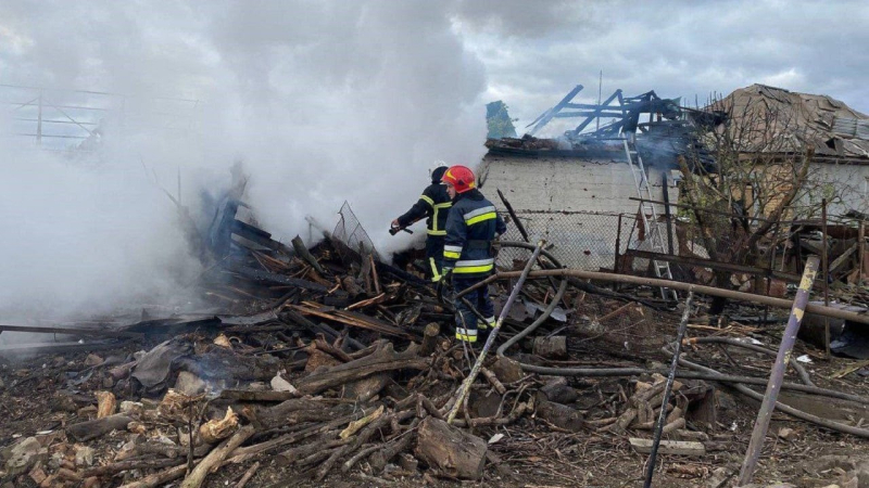 Colpo missilistico su Sinelnikovo: due bambini tra i morti