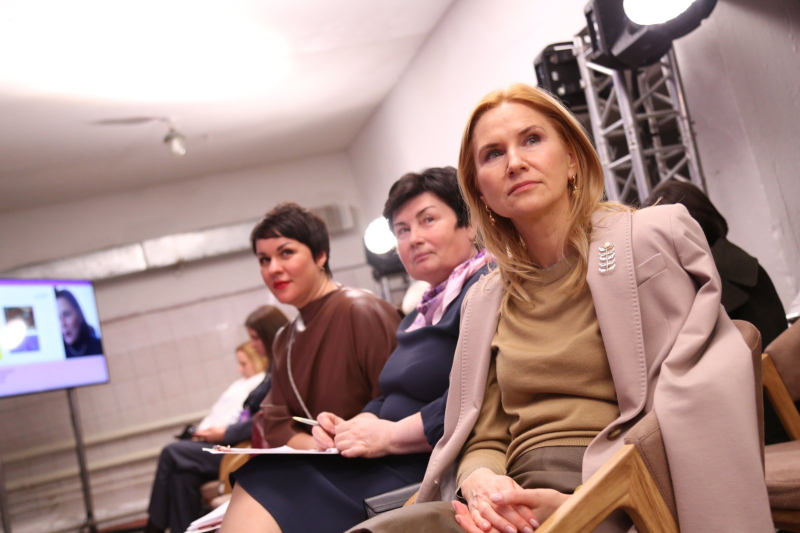 Le donne hanno bisogno di un maggiore accesso al processo decisionale: risultati dei servizi abitativi e comunali a Poltava