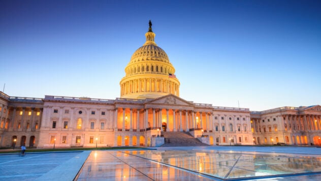 Il Senato degli Stati Uniti ha sostenuto di abbreviare l'esame del disegno di legge sugli aiuti all'Ucraina