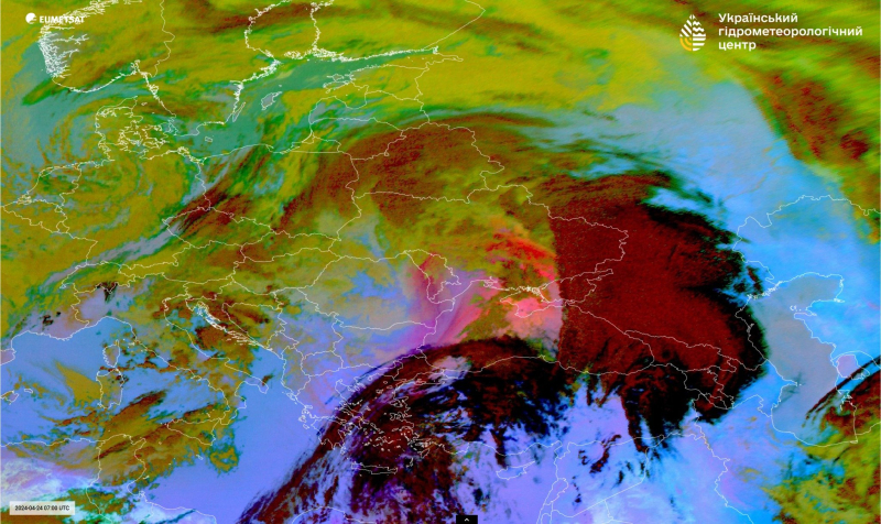 Pioggia rossa caduta in alcuni punti: perché la polvere del Sahara è di nuovo in Ucraina e quanto durerà