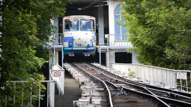 Un adolescente è stato ucciso in una stazione della funicolare a Kiev: cosa si sa della tragedia