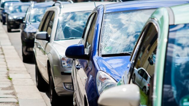 A che età si può viaggiare sul sedile anteriore di un'auto in Ucraina