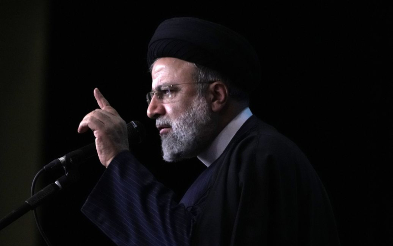 Quali conseguenze avrà la morte del presidente Raisi per l'Iran: previsioni degli analisti