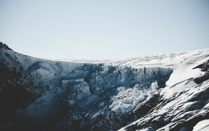 In un ghiacciaio, un turista ha scoperto i resti di un uomo ricco di 400 anni - foto