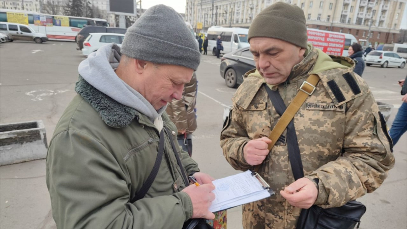 Esplosione a Mariupol, falsi russi , incontro con Zelenskyj e Austin: notizie del 2 giugno