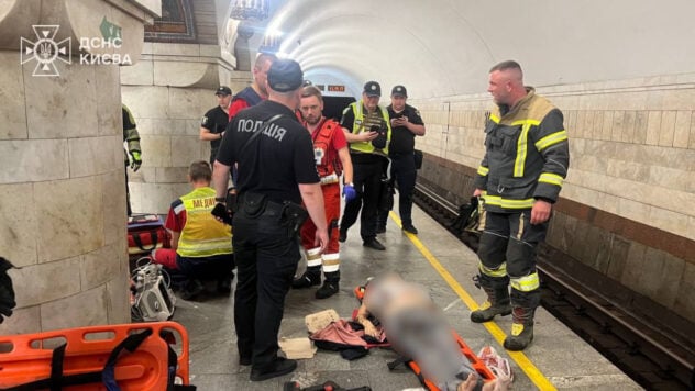 Una persona cade in una stazione della metropolitana a Kiev: morta una donna, la circolazione dei treni è ripresa