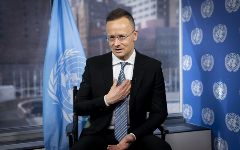 Sijjarto ha confermato la partecipazione dell'Ungheria al vertice di pace in Svizzera