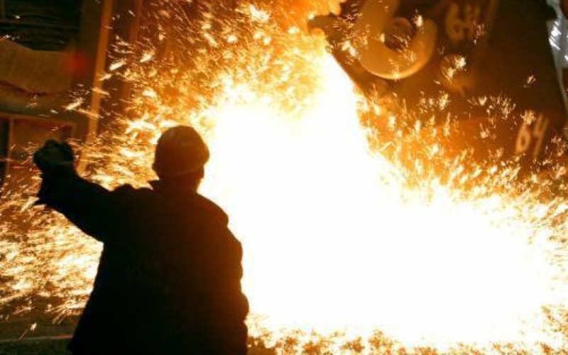 In Russia, i droni hanno attaccato in modo massiccio lo stabilimento metallurgico – i media