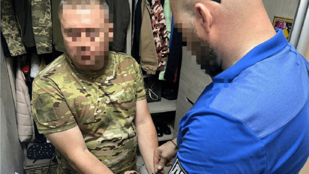 70 perquisizioni in tutta l'Ucraina: 30 dipendenti erano sospettati di aver rubato denaro all'esercito