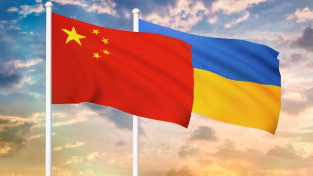 Continuiamo a stare dalla parte della pace: il Ministero degli Esteri cinese sulle aspettative dalla visita di Kuleba