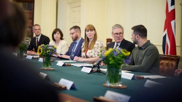 La Gran Bretagna raddoppierà il sostegno all'Ucraina: Starmer durante l'incontro con Zelenskyj
