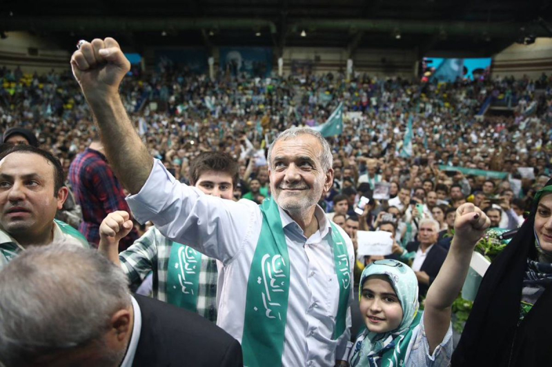Elezioni presidenziali finite in Iran: hanno vinto i riformisti Pezeshkian