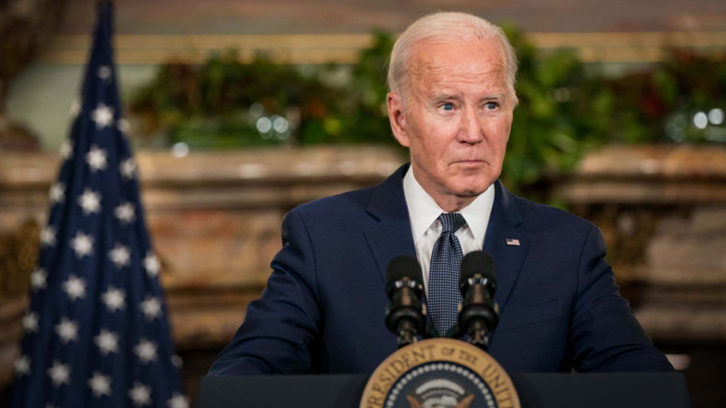 Biden ha delegato i suoi poteri ai sensi della legge sul sostegno dell'Ucraina ai capi del Ministero delle Finanze e del Dipartimento di Stato