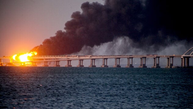 È necessario distruggere il ponte di Kerch per liberare la Crimea: la risposta della Marina