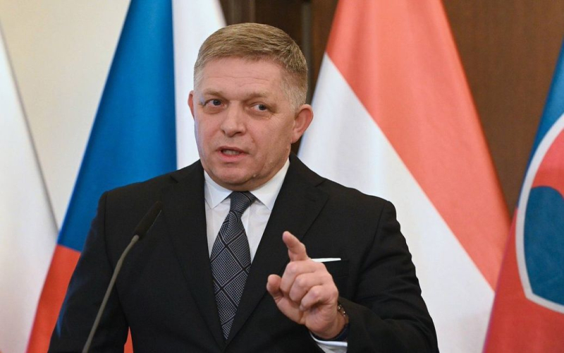 slovacco Il primo ministro Fico ha reagito all'attacco russo a Okhmatdyt