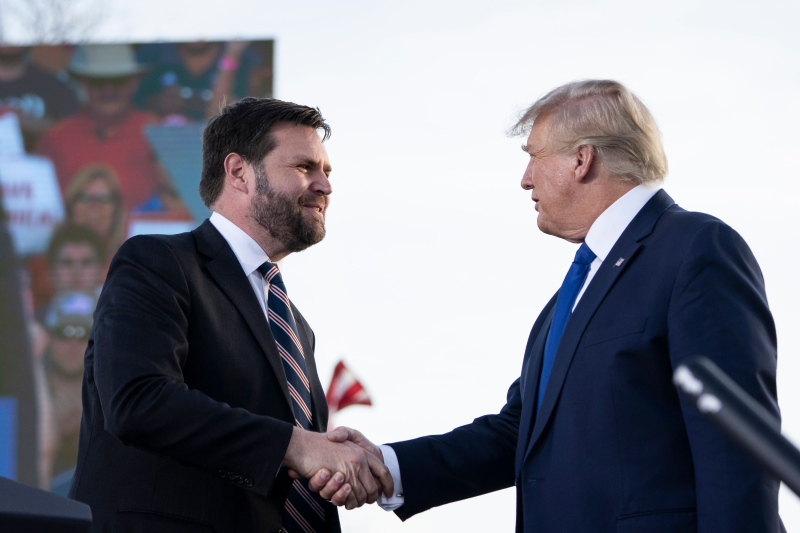 JD Vance ha criticato Zelenskyj il giorno dopo il suo incontro con Trump