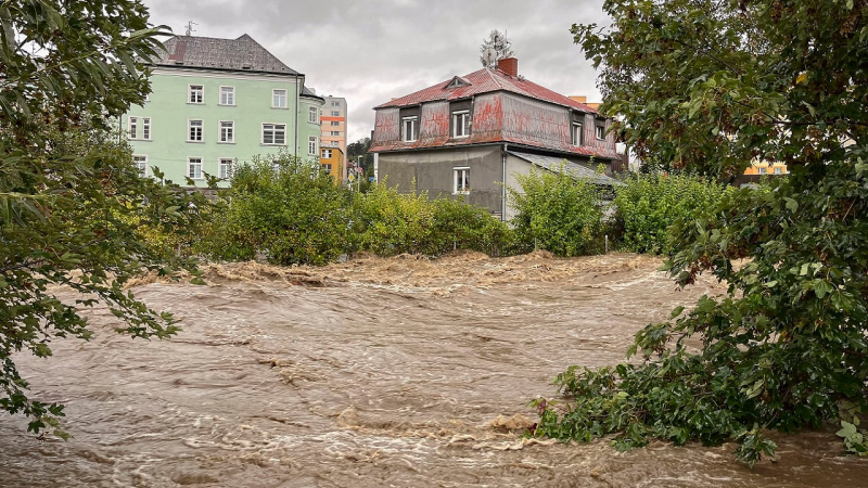 Grandi alluvioni in Europa: cresce il numero dei morti, interi villaggi e città sono allagati