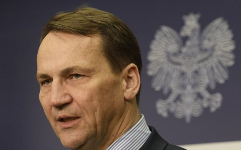 Sikorski ha detto quando sarà porre fine alla guerra in Ucraina