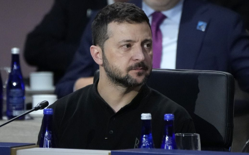 La visita di Zelenskyj a un impianto di munizioni negli Stati Uniti ha causato uno scandalo: i dettagli