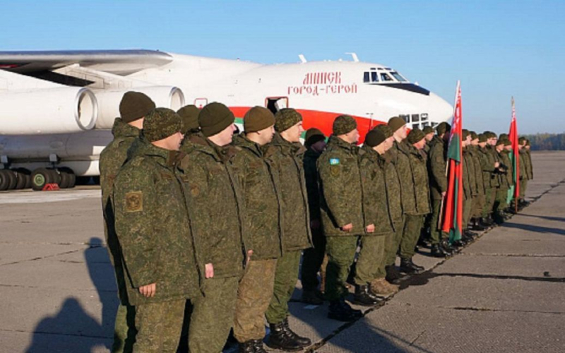 La Bielorussia invia i suoi militari in Russia, presumibilmente per addestramento al combattimento