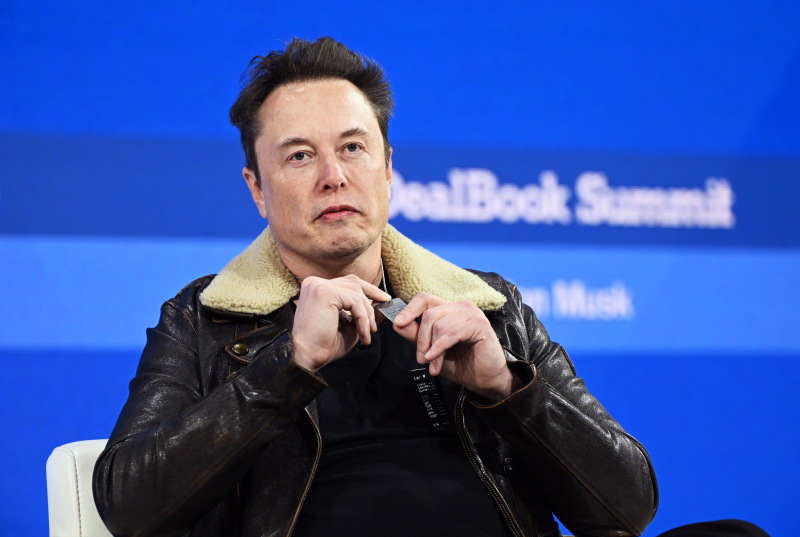 Sembra corruzione degli elettori: Elon Musk è pronto pagare milioni per sostenere la sua petizione