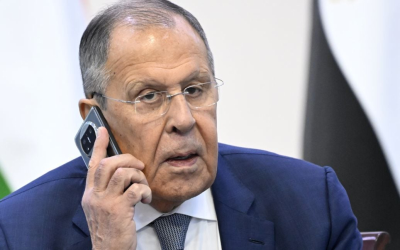 Lavrov giurato sporco al vertice dei BRICS: cosa è successo (video)