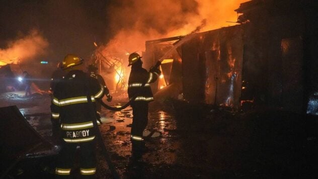 Esplosioni a Odessa e nella regione: case danneggiate, garage in fiamme, ci sono state vittime 