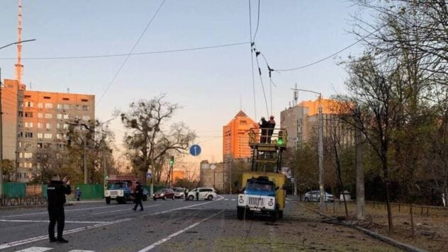 Esplosioni a Kiev: detriti UAV hanno danneggiato le reti elettriche e gli edifici dell'Università nazionale di Shevchenko