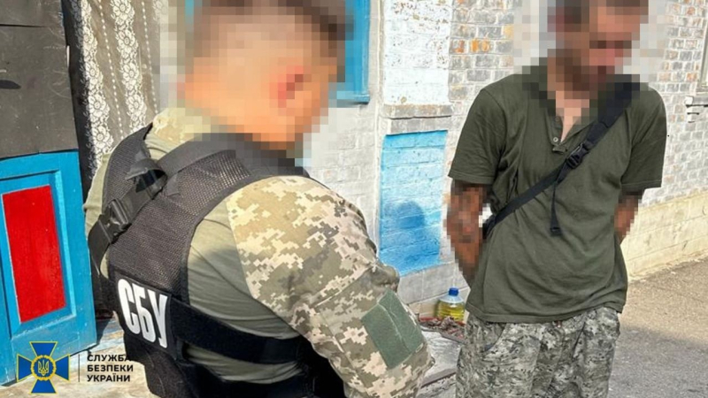 Hanno cercato di distruggere un elicottero delle forze armate ucraine: SBU e la Polizia nazionale hanno arrestato agenti del Cremlino