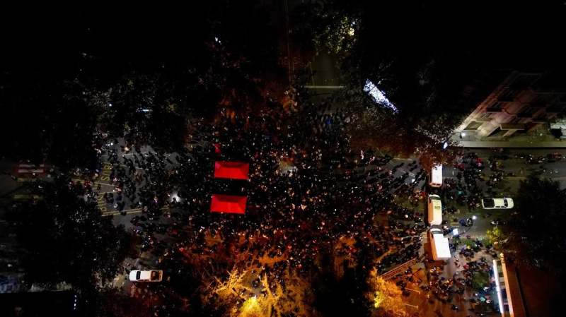 L'opposizione blocca le strade di Tbilisi: la protesta sta guadagnando slancio