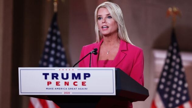 Trump ha scelto Pam Bondi per la carica di procuratore generale degli Stati Uniti: ciò che è noto