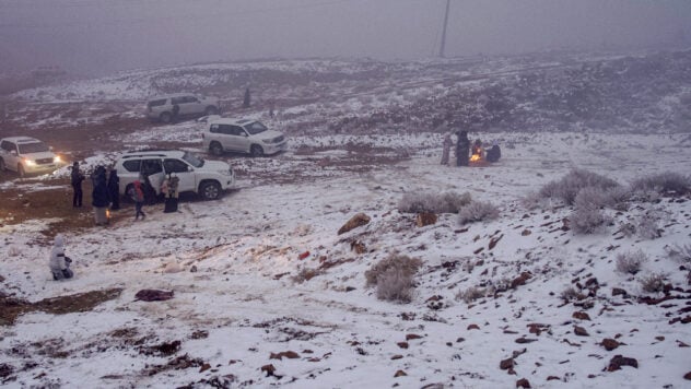 La neve è caduta per la prima volta nel deserto dell'Arabia Saudita - media