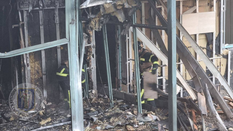 Esplosioni a Kiev: un attacco di droni ha causato distruzioni e incendi in 6 distretti, lì ci sono state vittime