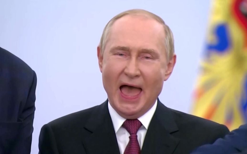 Perché Putin e la leadership elogiano Oreshnik in questo modo: la spiegazione degli analisti /></p>
<p><strong>Gli esperti dicono che questo fa parte di una campagna di informazione.</strong></p>
<p>Il presidente russo Vladimir Putin e la leadership militare del paese aggressore elogiano il balistico Oreshnik missilistico, che il 21 novembre gli occupanti attaccarono l'Ucraina.</p>
<p>Ciò è affermato in una nuova analisi dell'Istituto per lo studio della guerra (ISW).</p>
<p>Tuttavia, ciò fa piuttosto parte di una campagna di informazione volta a esagerare le capacità della Russia e a fare pressione sull'Occidente e sull'Ucraina .</p>
<p>Gli analisti notano che il 22 novembre Putin ha incontrato i vertici del Ministero della Difesa russo, rappresentanti del complesso militare-industriale russo e sviluppatori missilistici. Ha definito il lancio di Oreshnik una risposta “di successo” a “coloro che stanno cercando di ricattare” la Russia.</p>
<p>Il comandante delle forze missilistiche russe, il colonnello generale Sergei Karakaev, ha sottolineato che il missile è in grado di colpire obiettivi in ​​tutta Europa, senza analoghi al mondo.</p>
<p>Allo stesso tempo, i media americani e ucraini notano che Oreshnik non è un'arma fondamentalmente nuova. Funzionari del Pentagono hanno confermato che si tratta di un missile a medio raggio, creato sulla base dell'intercontinentale RS-26 Rubezh.</p>
<p>La portavoce del Pentagono Sabrina Singh ha inoltre sottolineato che durante gli attacchi preliminari la Federazione Russa ha utilizzato missili con grandi testate .</p>
<p>La portavoce del Pentagono, Sabrina Singh, ha inoltre sottolineato che durante gli attacchi preliminari la Federazione Russa ha utilizzato missili con grandi testate.</p>
<p>“La Russia sta beneficiando della campagna pubblicitaria sull'attacco del 21 novembre e probabilmente spera che ha aumentato le preoccupazioni per il lancio I missili “Oreshnik” incoraggiano l'Occidente a ridurre il suo sostegno all'Ucraina”, si legge nel messaggio.</p>
<p>Ricordiamo che la mattina del 21 novembre, l'esercito russo <strong>ha colpito il Dnepr.</strong> Ucraino Il presidente Vladimir Zelenskyj ha confermato che oggi la Federazione Russa <strong>ha colpito con la nuova balistica intercontinentale.</strong> <strong></strong></p>
<h4>Argomenti simili:</h4>
<p>Altre notizie</p>
<!-- AddThis Advanced Settings above via filter on the_content --><!-- AddThis Advanced Settings below via filter on the_content --><!-- AddThis Advanced Settings generic via filter on the_content --><!-- AddThis Related Posts below via filter on the_content --><div class=