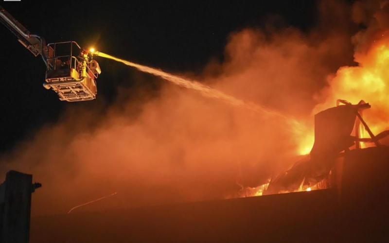 Nella maternità ospedale di - 10 bambini sono morti nell'incendio