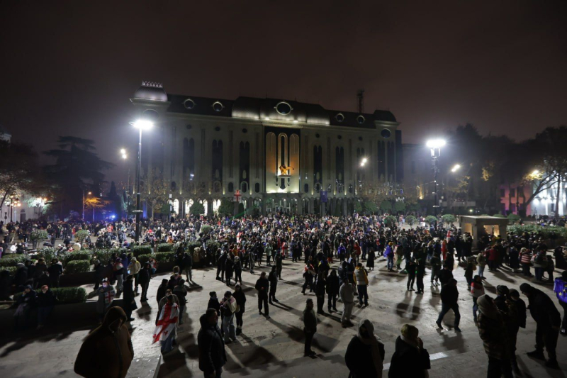 Proseguono le proteste a Tbilisi: sono iniziati i primi scontri di oggi