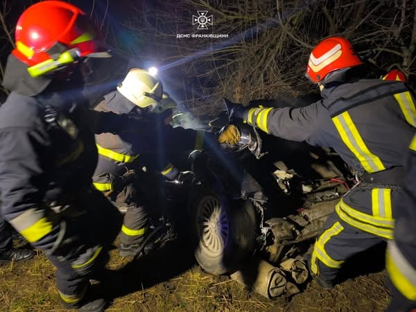 Incidente stradale mortale nella regione di Ivano-Frankivsk: tra i cinque morti ci sono minorenni