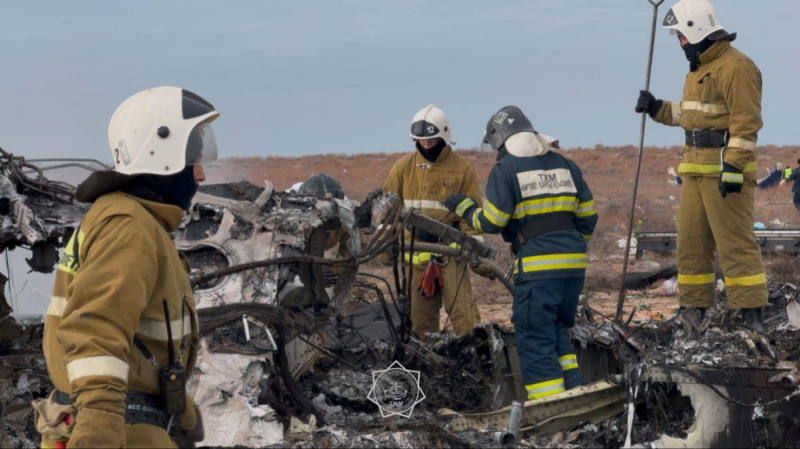 Incidente aereo in Kazakistan: tutto quello che è noto il motivo per cui è coinvolta la Federazione Russa e come proseguiranno le indagini