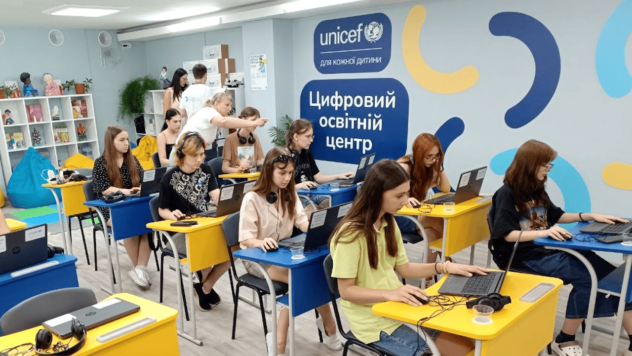 Spazi educativi innovativi per i bambini hanno iniziato a funzionare in massa nel sud dell'Ucraina