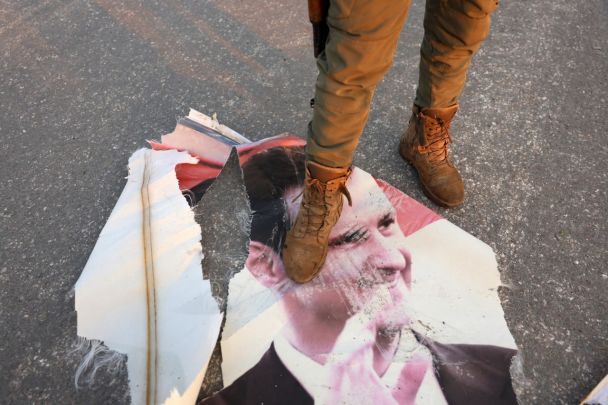 Punto di svolta: festeggiare per le strade del rovesciamento del regime di Assad in Siria (foto, video)