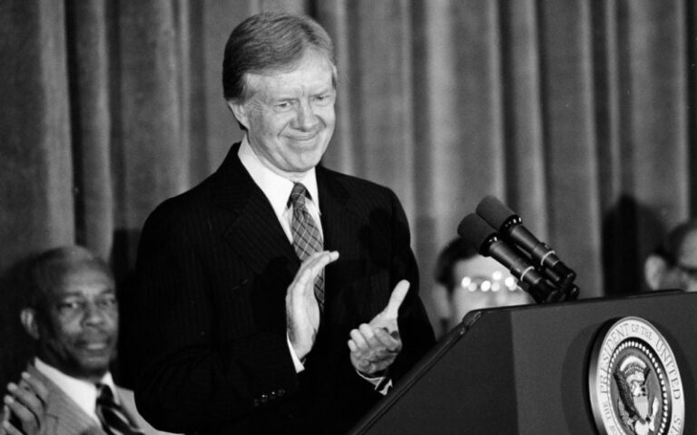 L'ex presidente degli Stati Uniti Jimmy Carter muore all'età di 100 anni