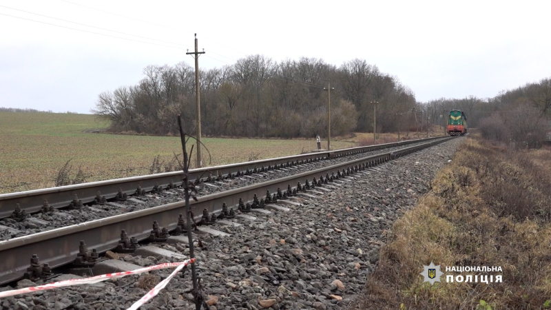 Volevano far deragliare il treno: la SBU ha arrestato i sabotatori che hanno fatto saltare in aria i binari