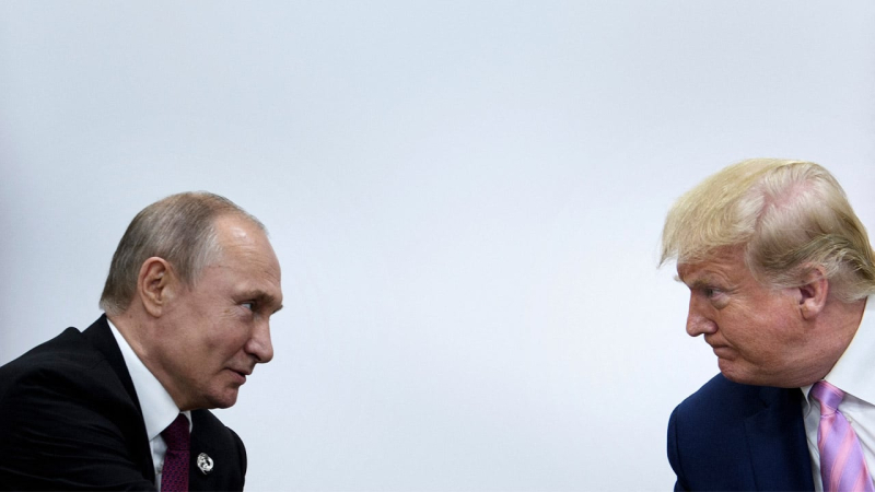 L'isolamento di Putin è finito: come l'Ucraina e l'Europa hanno reagito al dialogo tra i presidenti degli Stati Uniti e della Russia