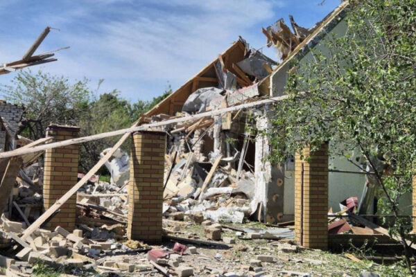 La Federazione Russa ha lasciato cadere una bomba a Kupyansk: due persone sono morte, altre tre sono rimaste ferite