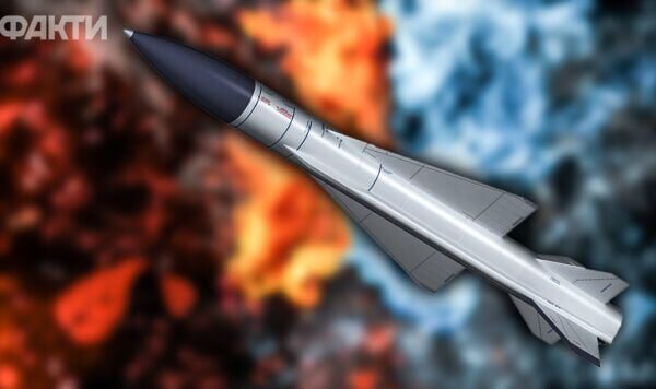 Peso 5 tonnellate e gamma di volo 300 km: caratteristiche dei missili da crociera K-22