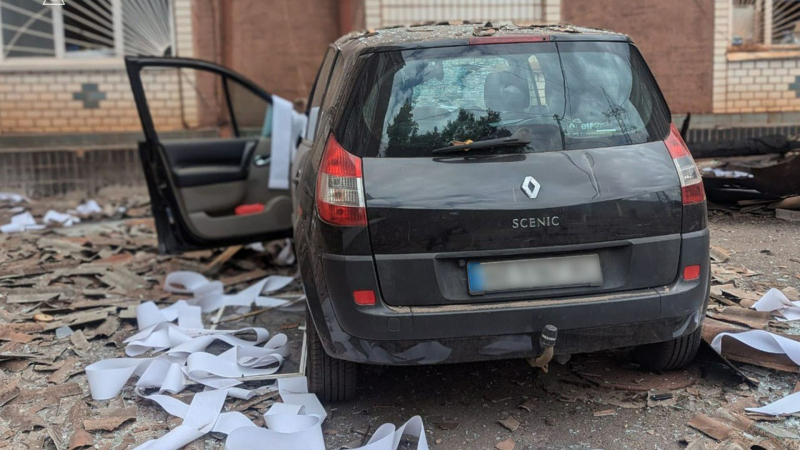 auto dopo le vibrazioni vicino a Krivoy Rozi