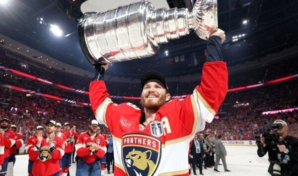 Florida Panthers per il secondo anno consecutivo ha vinto la Stanley Cup