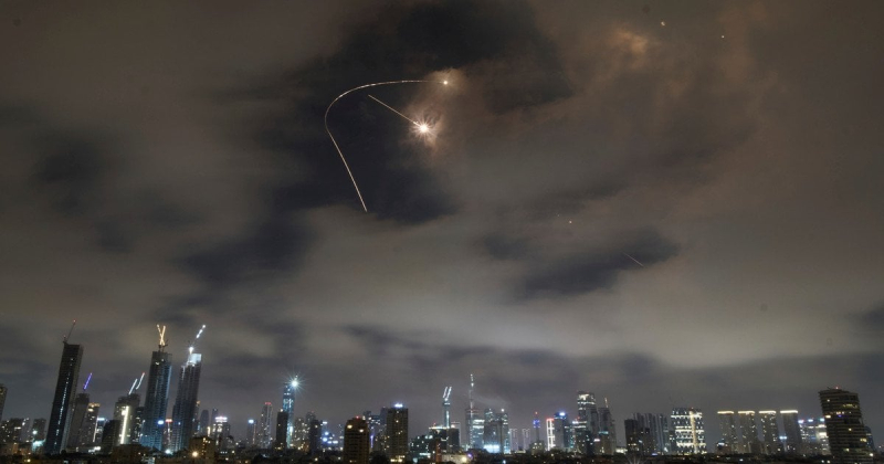 Gli Stati Uniti attaccano tre impianti nucleari in Iran
