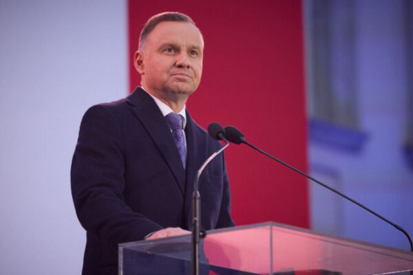 Tragedia di Volyn: Duda firma la legge che istituisce la giornata della memoria per le vittime di OUN e UPA